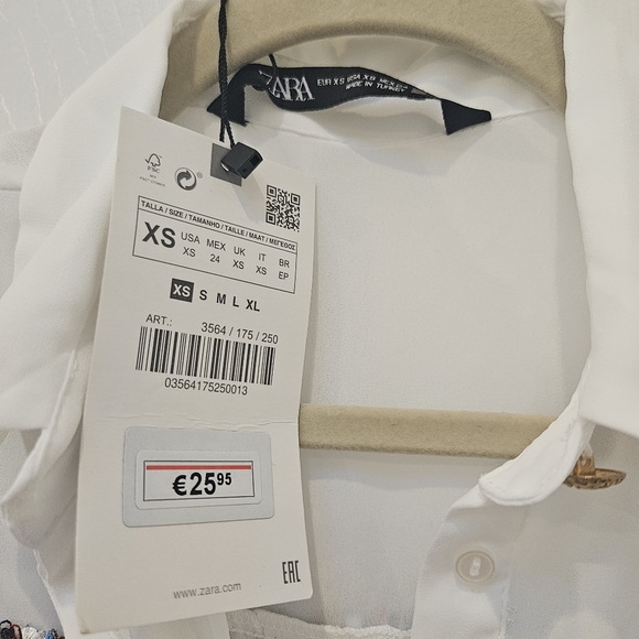 🔥NWT Zara embellished, textured, white blouse size XS - Picture 6 of 10